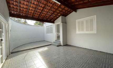 Casa com 3 quartos à venda no Jardim Brasília, Piracicaba  por R$ 470.000