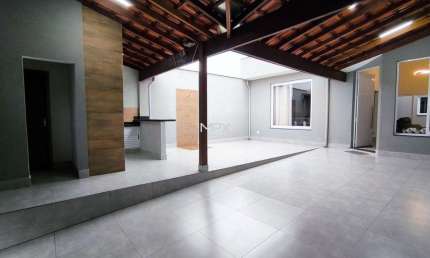 Casa com 3 quartos à venda no Jardim Astúrias I, Piracicaba  por R$ 680.000