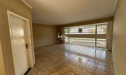 Casa com 3 quartos à venda no Jardim Caxambu, Piracicaba  por R$ 550.000