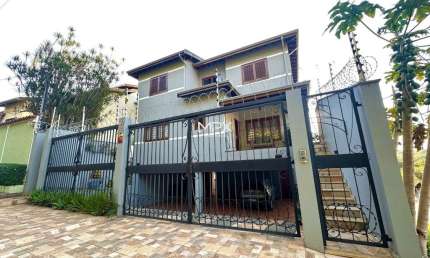Casa com 3 quartos à venda na Chácara Nazaré, Piracicaba  por R$ 1.300.000