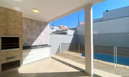 Casa em condomínio fechado com 3 quartos à venda no Nova Pompéia, Piracicaba  por R$ 1.080.000