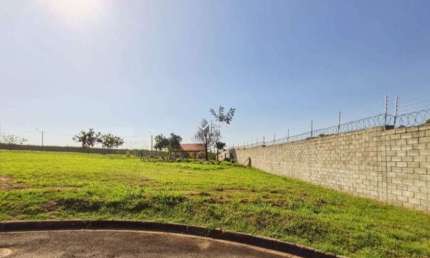 Terreno em condomínio fechado à venda na Quinta do Engenho, Rio das Pedras  por R$ 200.000