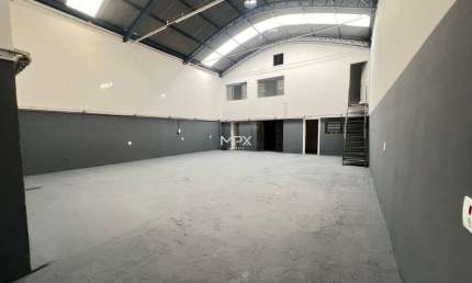 Barracão / Galpão / Depósito para alugar no Castelinho, Piracicaba  por R$ 5.000