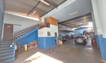 Barracão / Galpão / Depósito à venda na Vila Monteiro, Piracicaba  por R$ 650.000