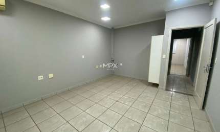 Casa comercial à venda no Centro, Piracicaba  por R$ 780.000
