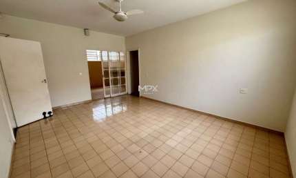 Casa comercial à venda no Jardim Elite, Piracicaba  por R$ 850.000
