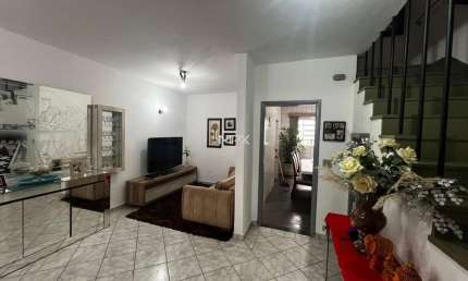 Casa com 3 quartos à venda no Centro, Piracicaba  por R$ 430.000