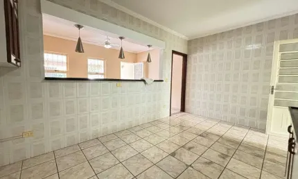 Casa com 3 quartos à venda na Vila Rezende, Piracicaba  por R$ 430.000