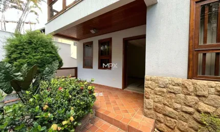 Casa com 4 quartos à venda na Chácara Nazaré, Piracicaba  por R$ 1.100.000