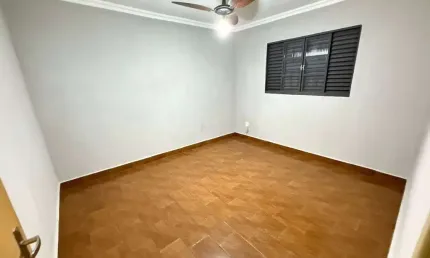 Casa com 2 quartos para alugar no Santa Terezinha, Piracicaba  por R$ 1.600