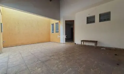 Casa com 3 quartos à venda no Centro, Piracicaba  por R$ 450.000