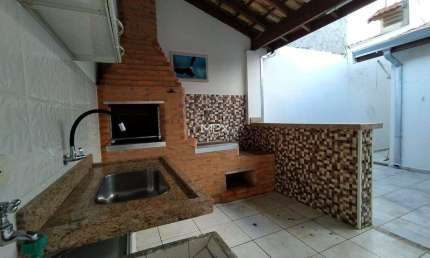Casa em condomínio fechado com 3 quartos à venda no Jardim São Francisco, Piracicaba  por R$ 420.000