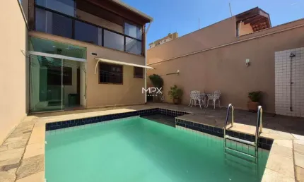 Casa com 3 quartos à venda na Vila Monteiro, Piracicaba  por R$ 720.000