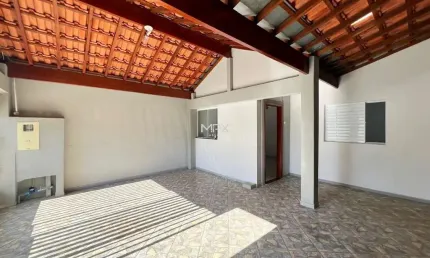 Casa em condomínio fechado com 2 quartos à venda no Loteamento São Francisco, Piracicaba  por R$ 300.000