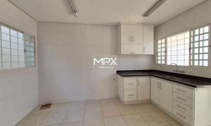Casa com 3 quartos para alugar no Castelinho, Piracicaba  por R$ 3.800