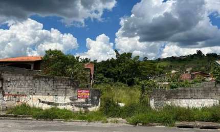 Terreno à venda no Botujuru (Botujuru), Campo Limpo Paulista  por R$ 1.250.000