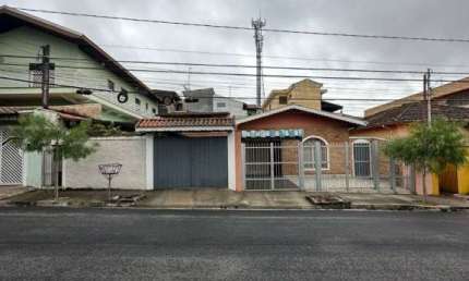 Casa com 3 quartos à venda na Vila Tavares, Campo Limpo Paulista , 240 m2 por R$ 800.000