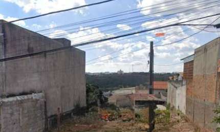 Terreno à venda no Jardim Vitória, Campo Limpo Paulista  por R$ 180.000