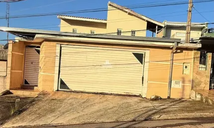 Casa com 6 quartos à venda no Jardim Vitória, Campo Limpo Paulista  por R$ 650.000