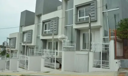 Casa com 3 quartos à venda na praça frederio arnaldo ballvé, 627, vila ipiranga, porto alegre, 182 m2 por r$ 889.980