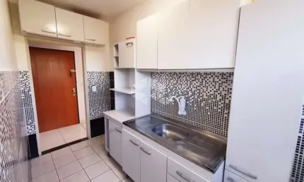 Apartamento com 1 quarto à venda na Rua Aracy Froes, 207, Jardim Itu Sabará, Porto Alegre, 43 m2 por R$ 175.000