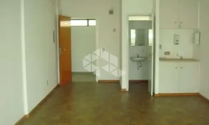 Sala comercial à venda na Praça Dom Feliciano, 78, Centro Histórico, Porto Alegre, 35 m2 por R$ 185.000