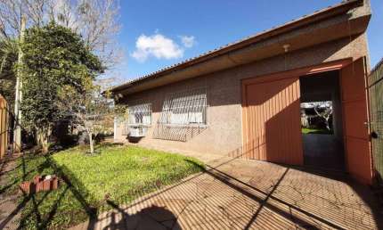 Casa com 3 dormitórios à venda, 120 m² por R$ 272.000,00 - Intersul - Alvorada/RS