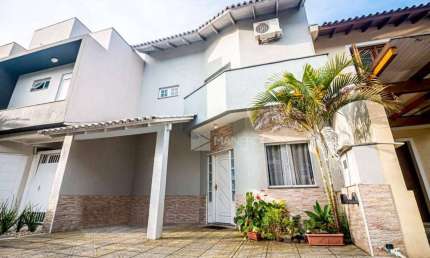 Sobrado com 3 dormitórios à venda, 99 m² por R$ 649.990,00 - Passo das Pedras - Porto Alegre/RS