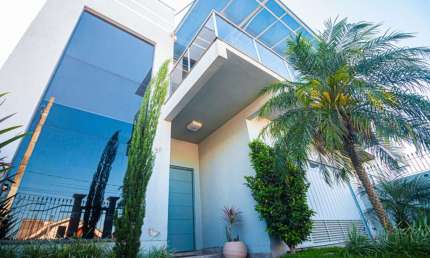 Sobrado com 4 dormitórios à venda, 240 m² por R$ 679.990,00 - Americana - Alvorada/RS