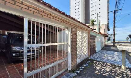 Casa para Locação em Mongaguá, Vila Anhanguera, 3 dormitórios, 2 banheiros, 4 vagas
