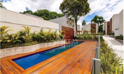 Granja Julieta Casa em Condomínio com 4 Suítes e 5 Garagens
