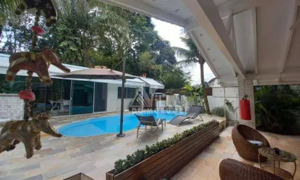 Sobrado com 3 dormitórios à venda, 138 m² por R$ 2.150.000,00 - Riviera de São Lourenço - Bertioga/SP