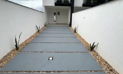 Lindíssimo geminado, pronto para morar, no bairro Vila