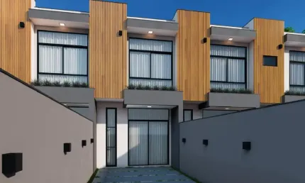 Sobrado geminado muito bem localizado no Bairro Santo Antônio.