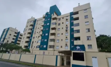 Apartamento térreo bem localizado no bairro floresta com moveis sob medida!