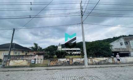 TERRENO NA RUA DIVINÓPOLIS, COM GIGANTESCO POTENCIAL PARA CONTRUÇÃO