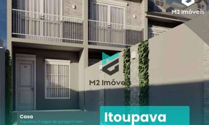 Encantadora Casa de 2 Quartos localizada no bairro da Itoupava Central, com 02 vagas de garagem e amplo terreno aos fundos.
