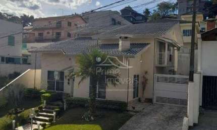 Casa para locação e venda no Condomínio Arujá Country Club
