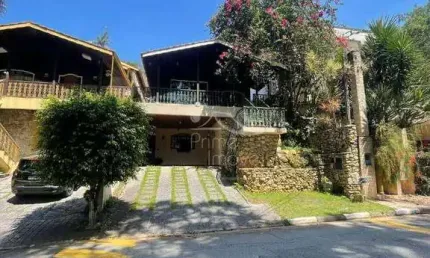 Casa para locação e venda no Condomínio Arujazinho I II III