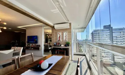 Apartamento com 3 quartos à venda na Rua Brasilpinho, 261, Kobrasol, São José por R$ 1.750.000