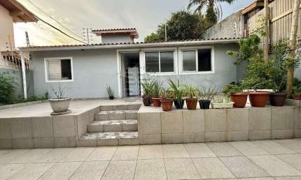 Casa com 3 quartos à venda na Rua Professora Sofia Quint de Souza, 42, Capoeiras, Florianópolis por R$ 1.035.000