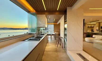 Apartamento com 5 quartos à venda na Rua Videira, 192, Abraão, Florianópolis por R$ 4.900.000