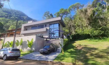 Casa com 4 dormitórios à venda, 230 m² por R$ 2.600.000,00 - Lagoinha - Ubatuba/SP