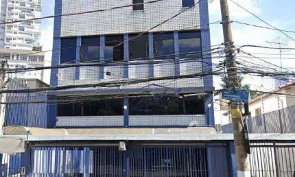 Prédio Comercial monousuária com 836m² de área construída,