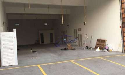Sala comercial para alugar na Avenida Marginal, 805, Parque São George, Cotia