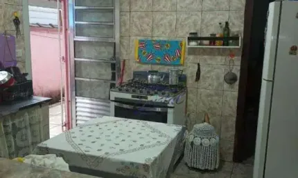 Casa na praia de suarão com 2 dormitório 2 vagas de garagem