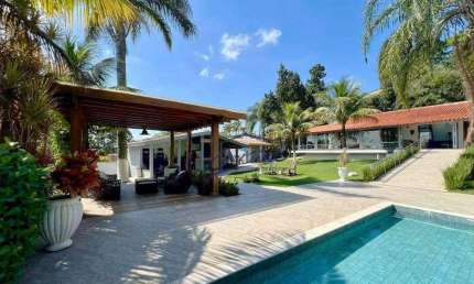 Casa com 6 quartos (3 suítes) à venda, 619 m² - Chácara das Paineiras - Granja Viana - Carapicuíba/SP