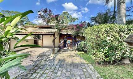 Casa com 5 quartos (3 suítes) à venda, 321 m² - Condomínio Aldeia da Fazendinha - Granja Viana - Carapicuíba/SP
