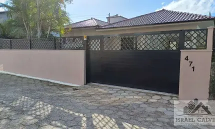 Linda casa térrea a venda no bairro Ingleses - Florianópolis/SC