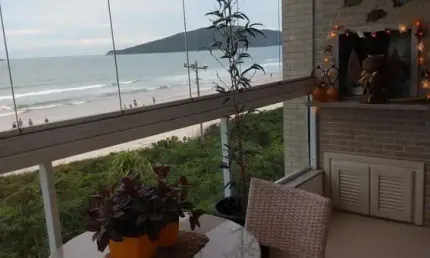 Lindo apartamento frente mar para temporada em Ingleses Norte - Florianópolis/SC
